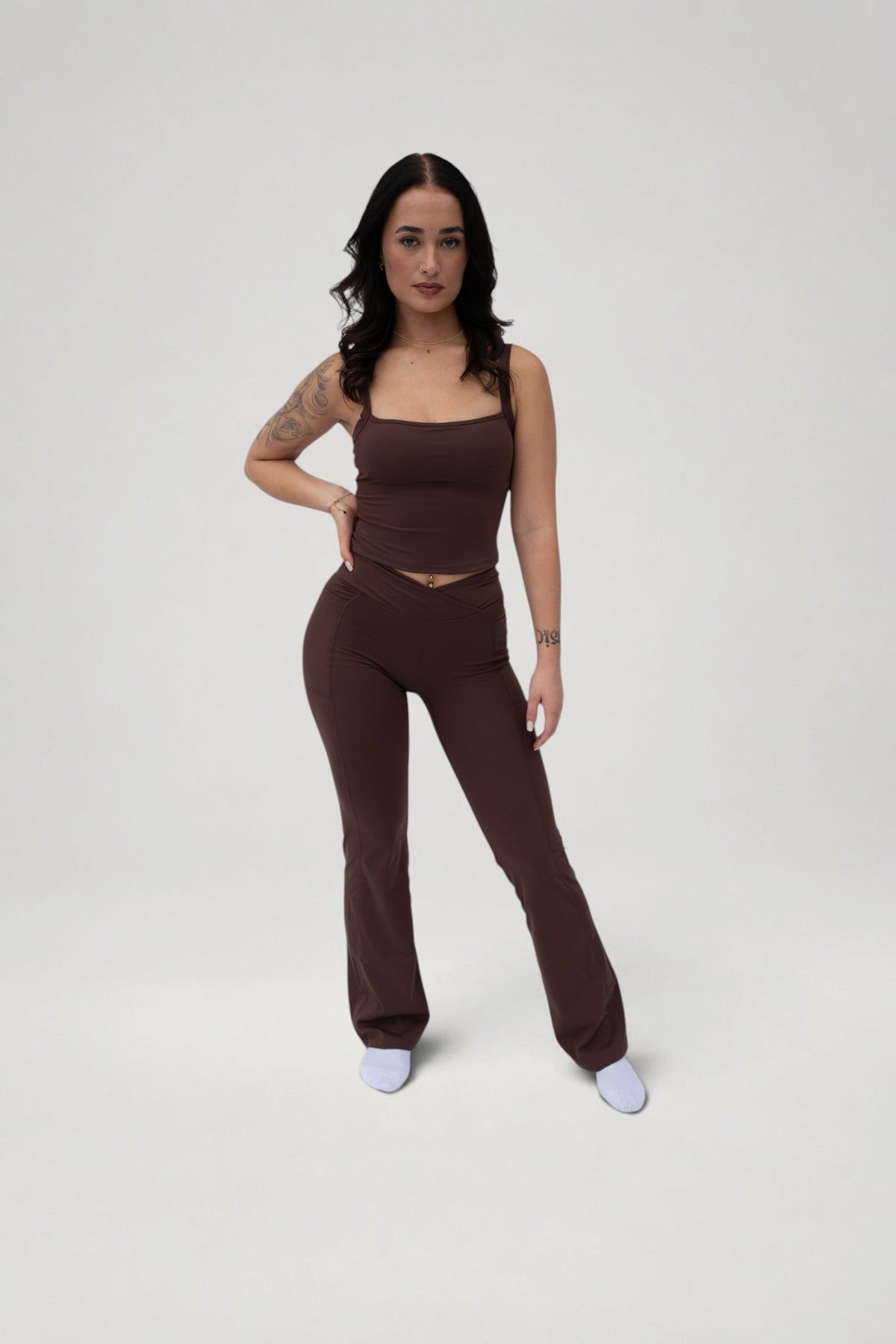Mid V-Waist Flare