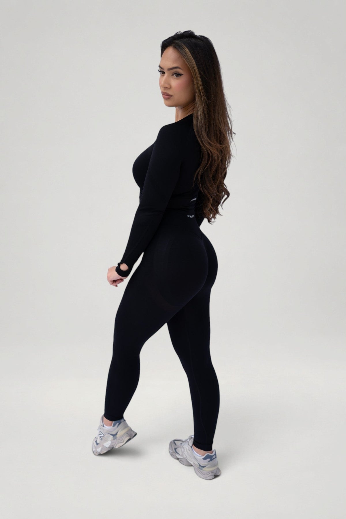 FORMA™ Long Sleeve Crop Top