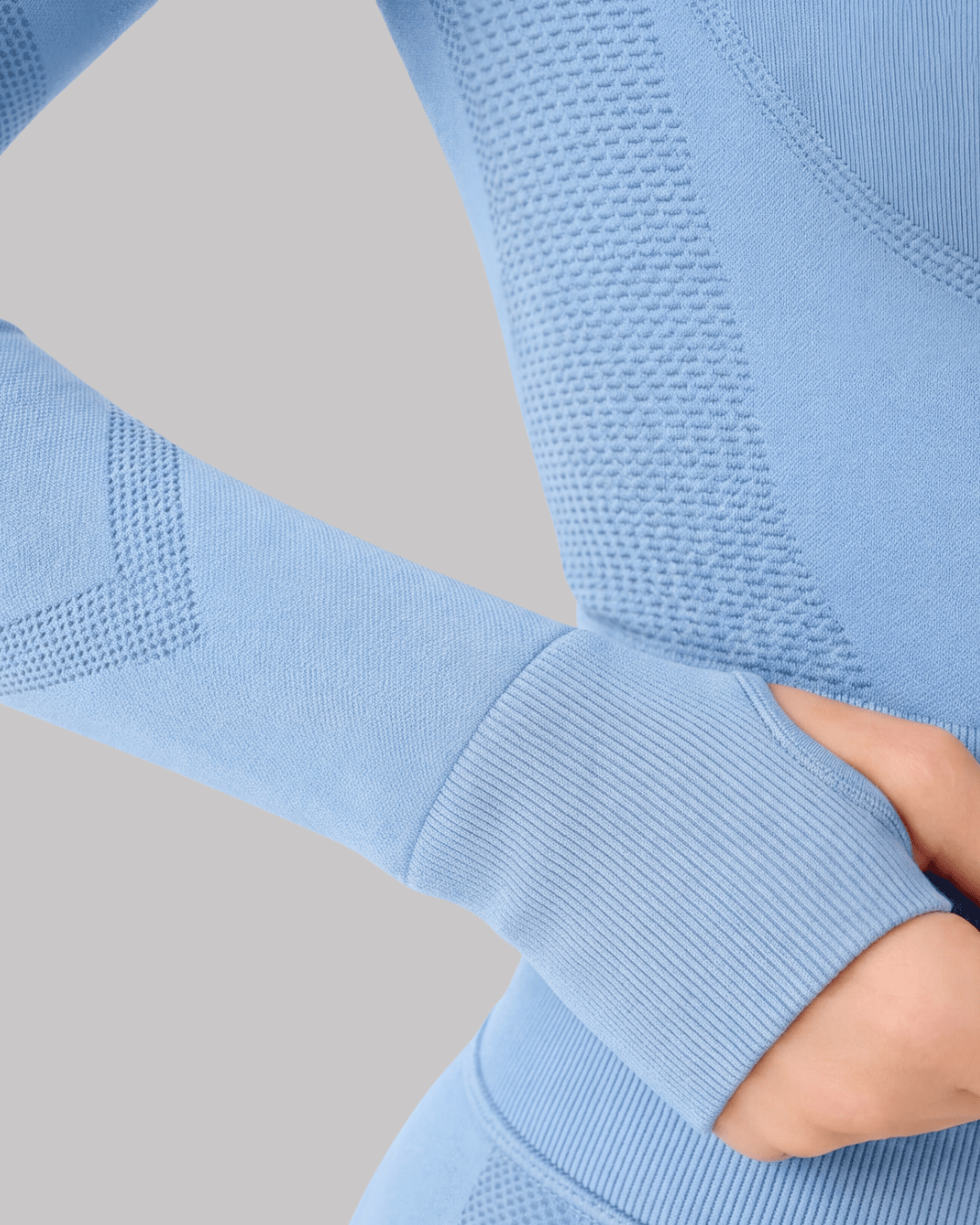 Sculpt Lift long sleeve crop top in Ice Blue, vooraanzicht