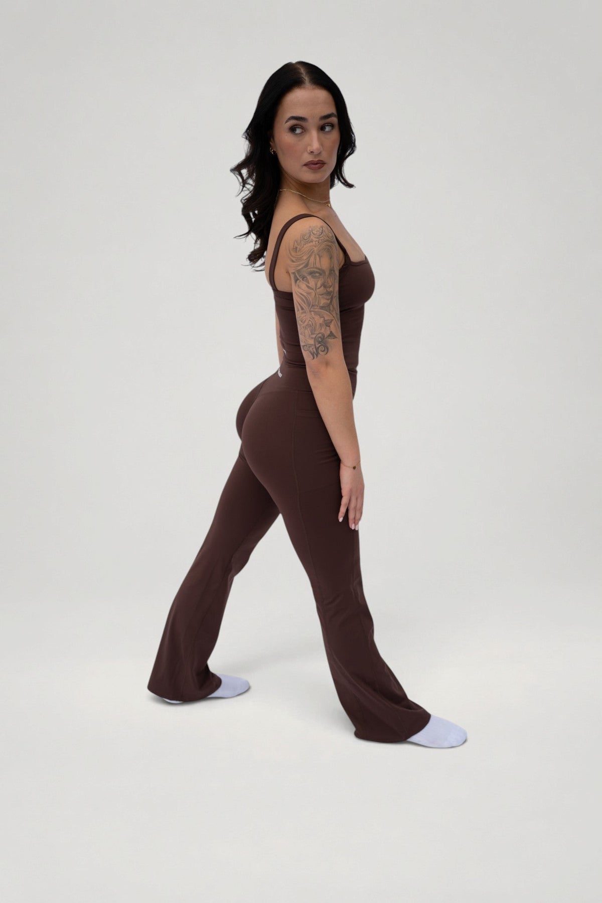 AURA™ Mid V-Waist Flare Leggings